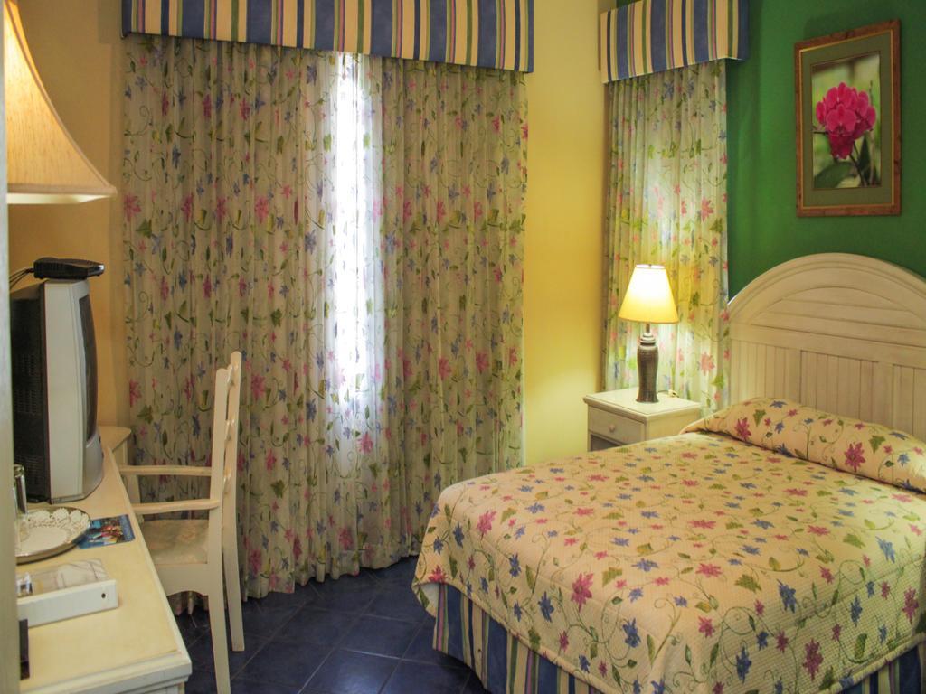 L'Orchidee Boutique Hotel Port of Spain Kültér fotó